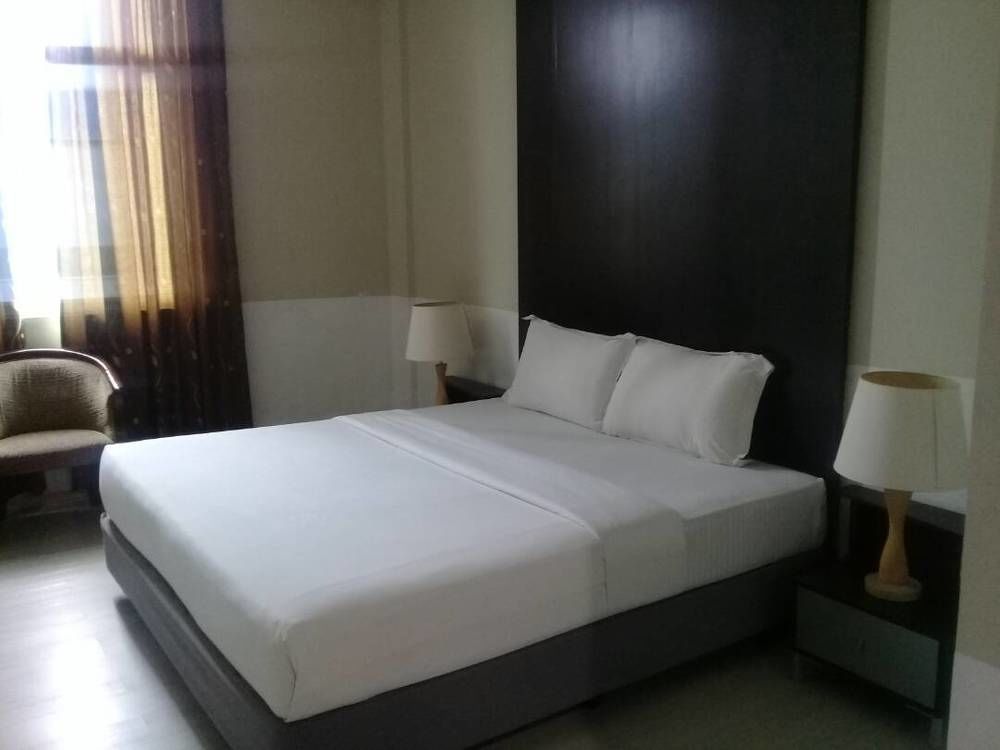 Ginasuite Kompleks27 Hotel Bandar Seri Begawan Buitenkant foto